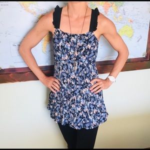 Kimchi Blue Floral shirt dress with back zipper.